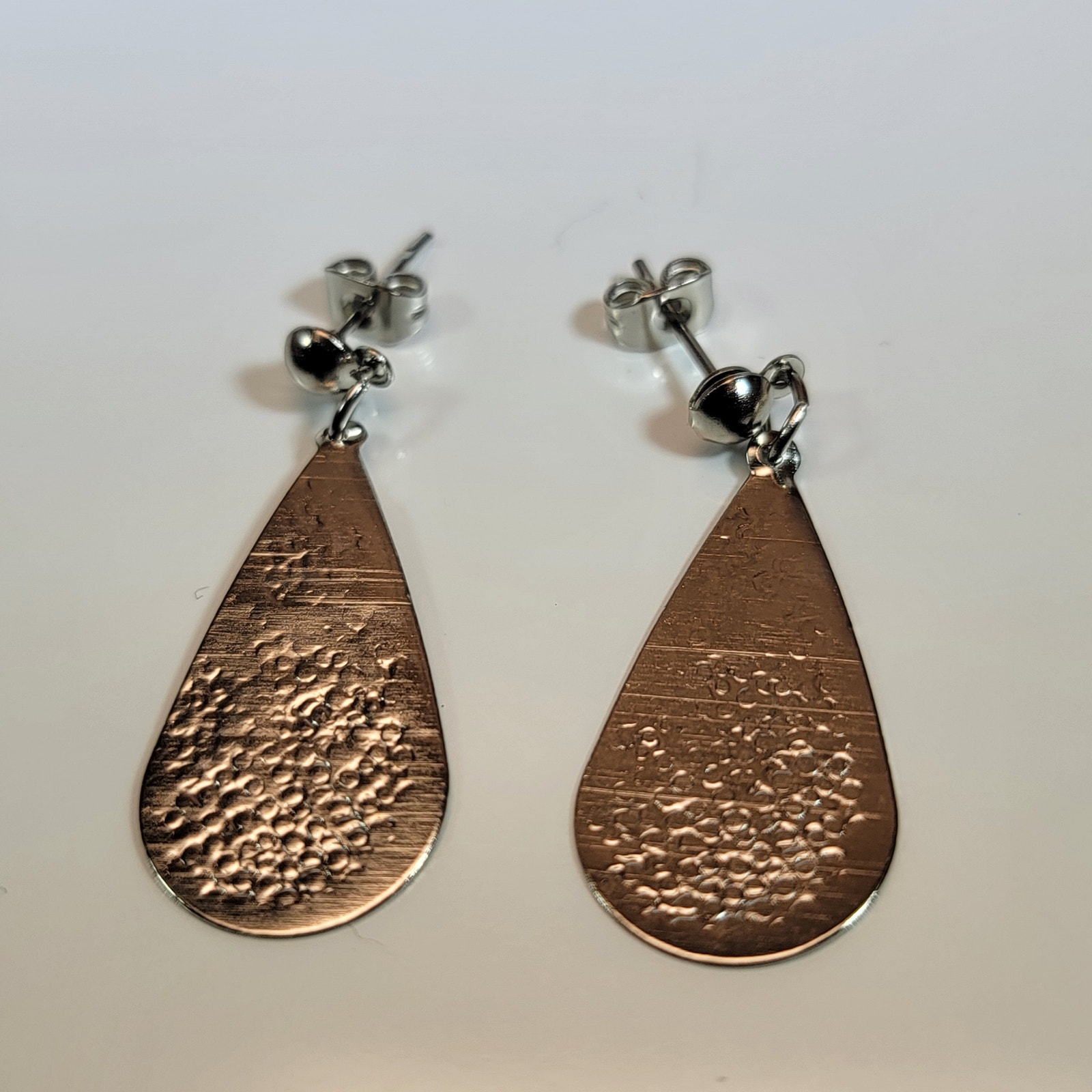 Hammered Copper Teardrop Earrings With Silver Stud Backing Rustic Charm 15$